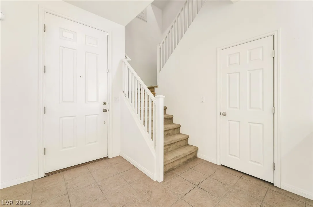8116 Golden Flowers Street — photo 4