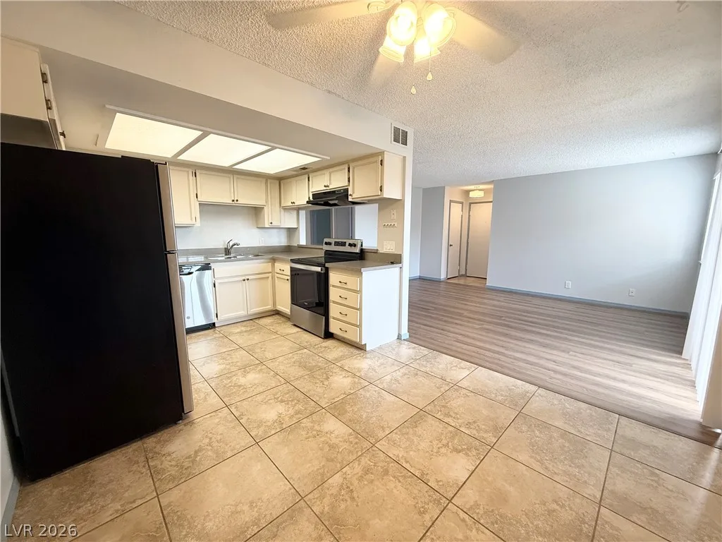 3720 Snorkel Circle 2 — photo 5