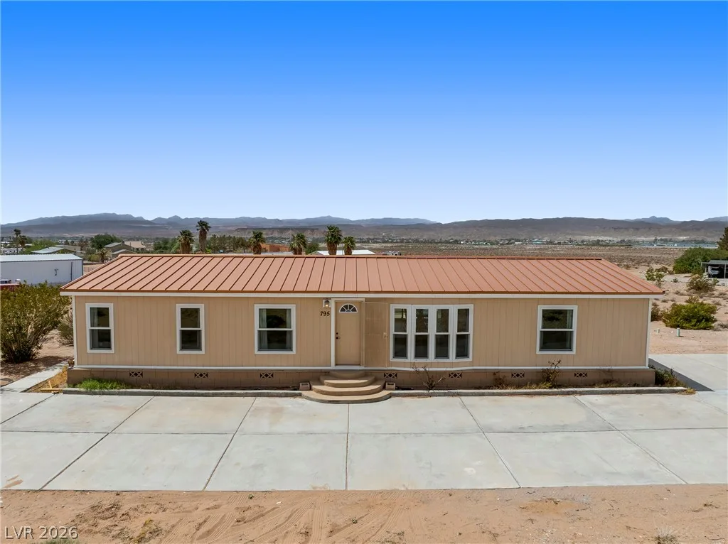 795 East Cottonwood Avenue — photo 2