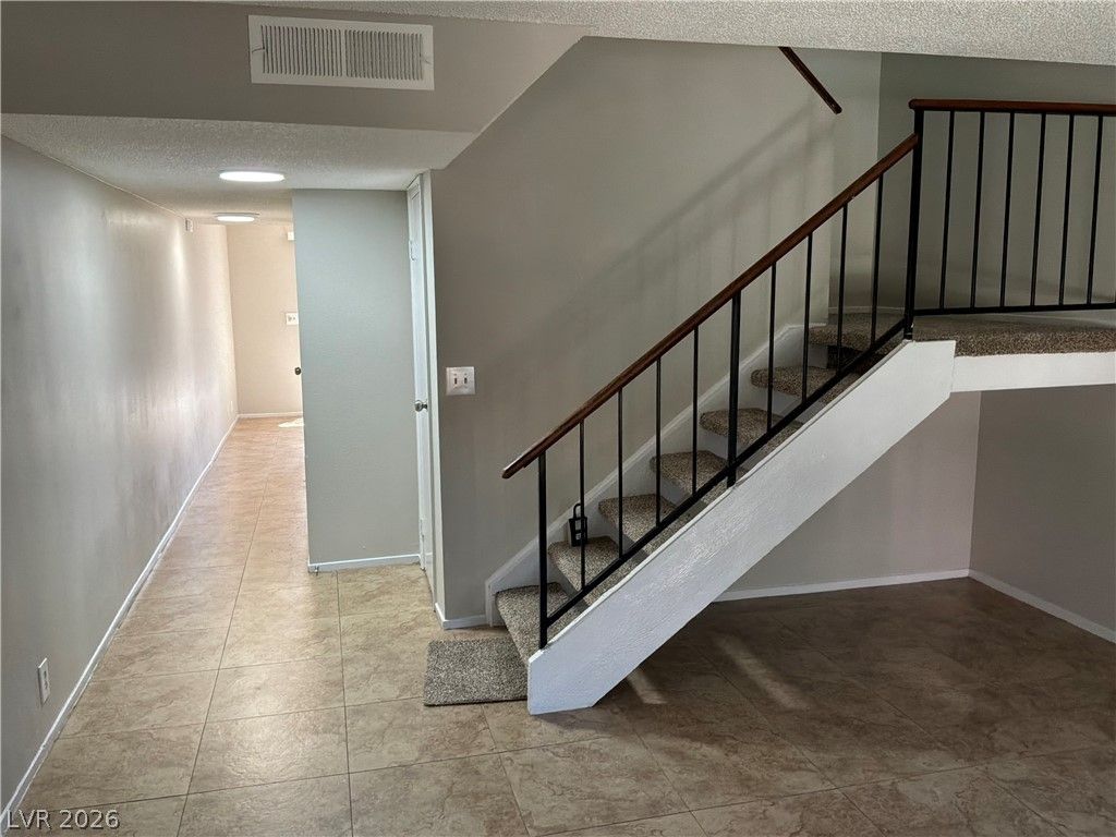 4195 Mississippi Avenue — photo 3