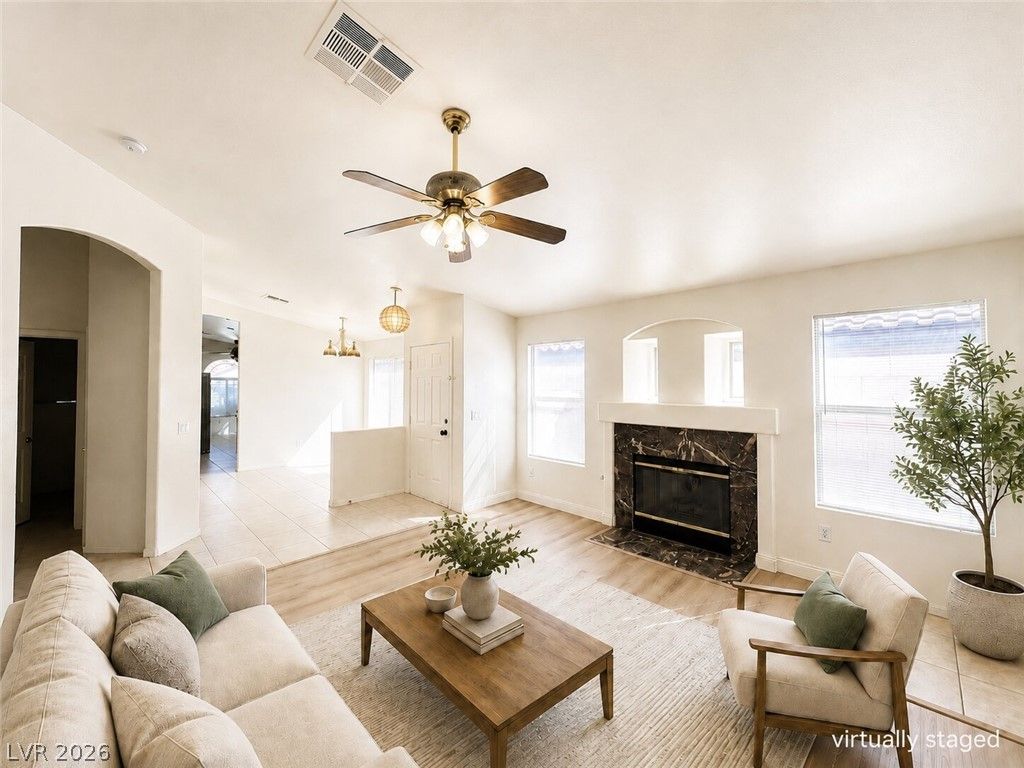 9343 West Viking Road — photo 2