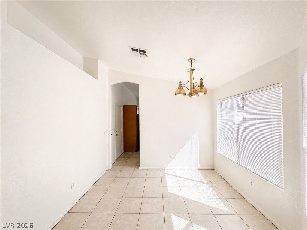 9343 West Viking Road — photo 4