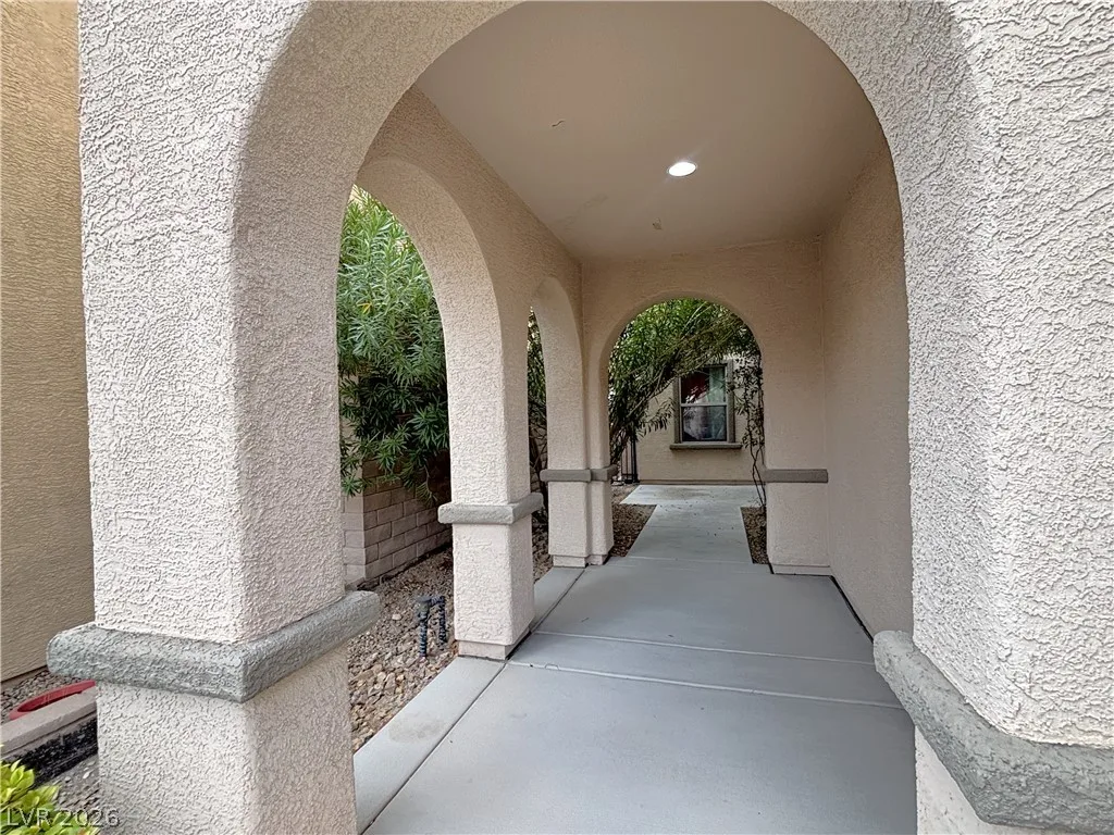 11825 ALAVA Avenue — photo 2