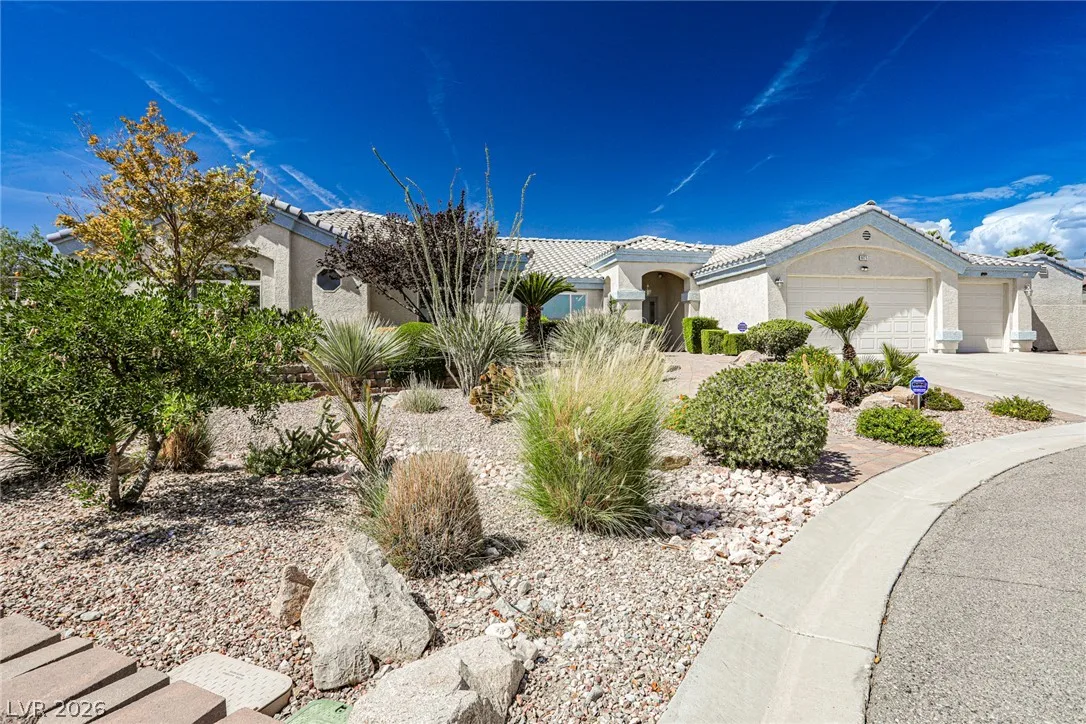 6025 Egan Crest Drive — photo 3