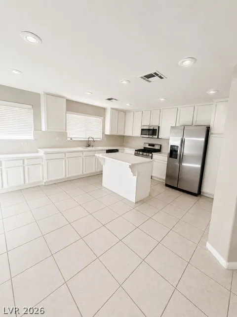 729 Saint Keyne Street — photo 3
