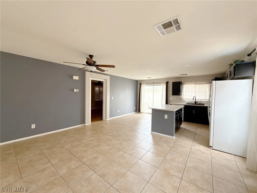 824 Blushing Rose Place — photo 2