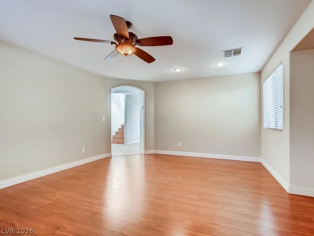 1939 SUNDOWN CANYON Drive — photo 3