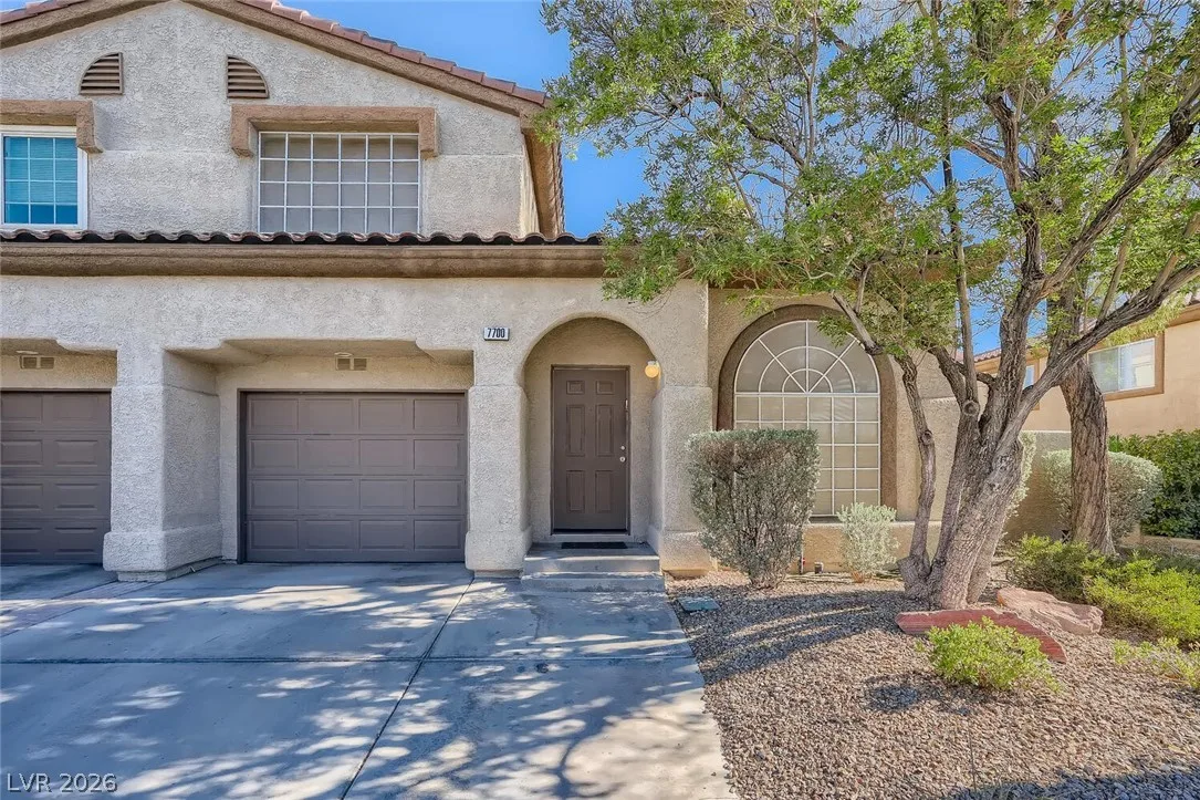 7700 Almeria Avenue — photo 3