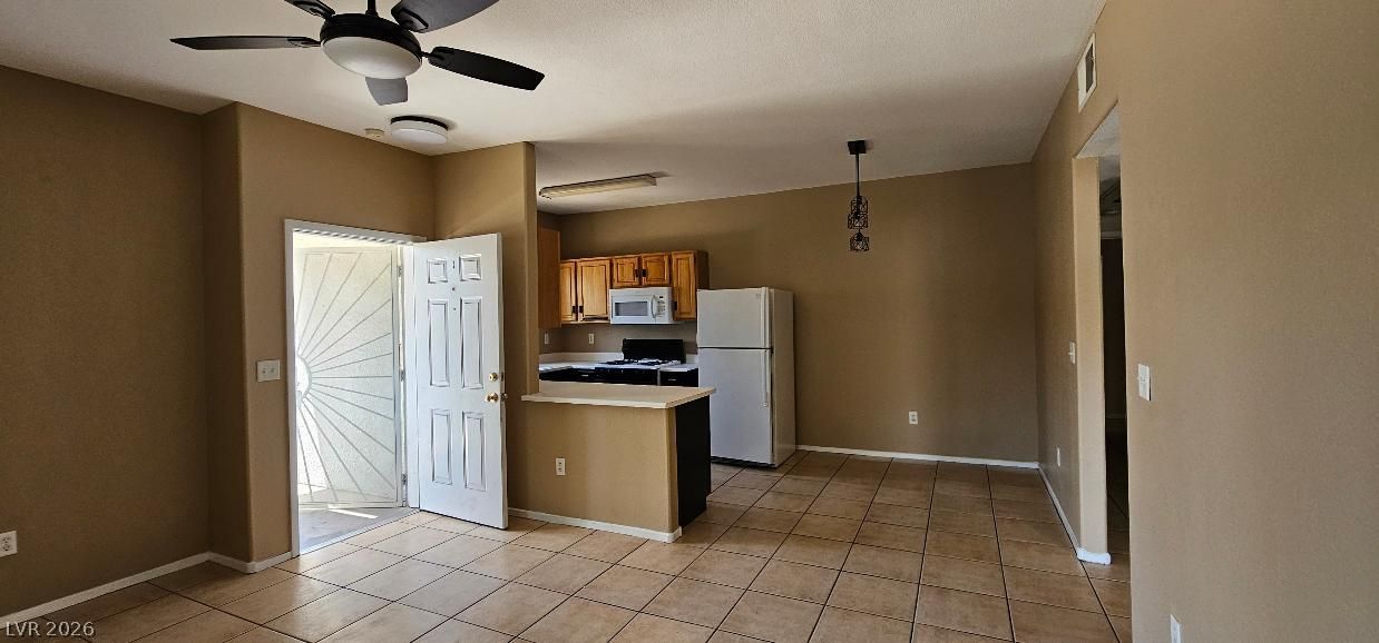 5655 East Sahara Avenue 1001 — photo 4 of 13