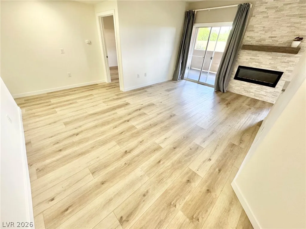 8724 Red Rio Drive 103 — photo 2