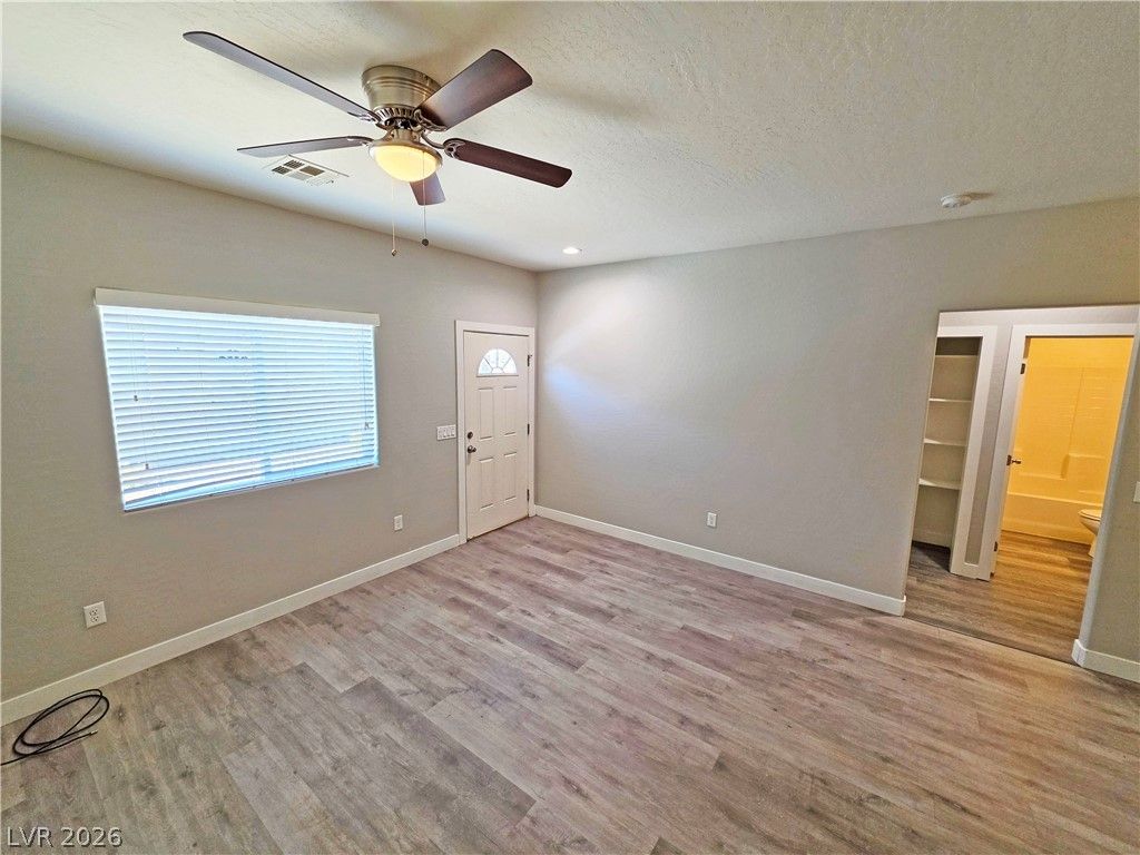 1121 Sixshooter Avenue 1 — photo 5