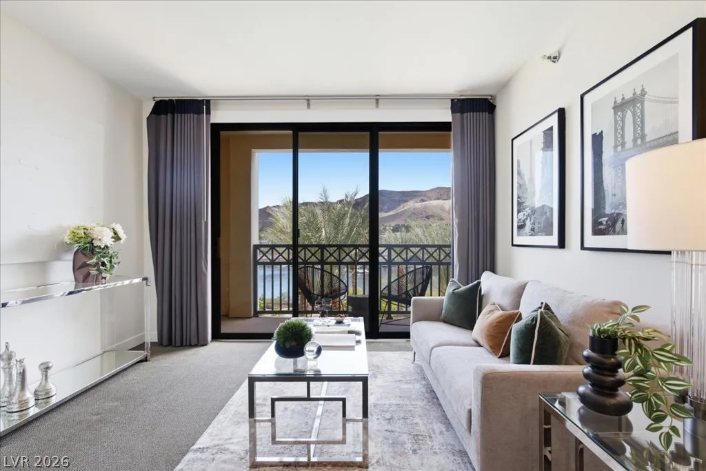 29 Montelago Boulevard 318 — photo 2