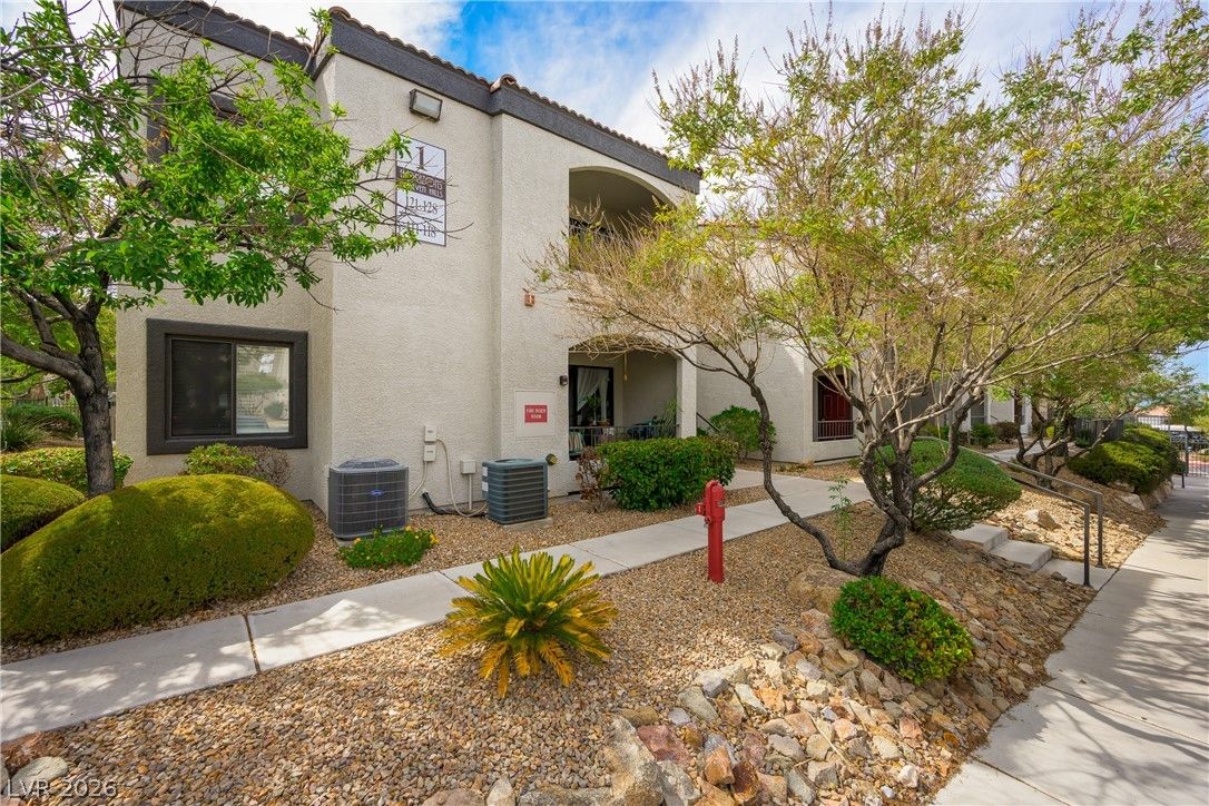 950 Seven Hills Drive 123 — photo 3 of 27