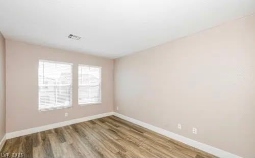 202 Malcolm Street — photo 3 of 9