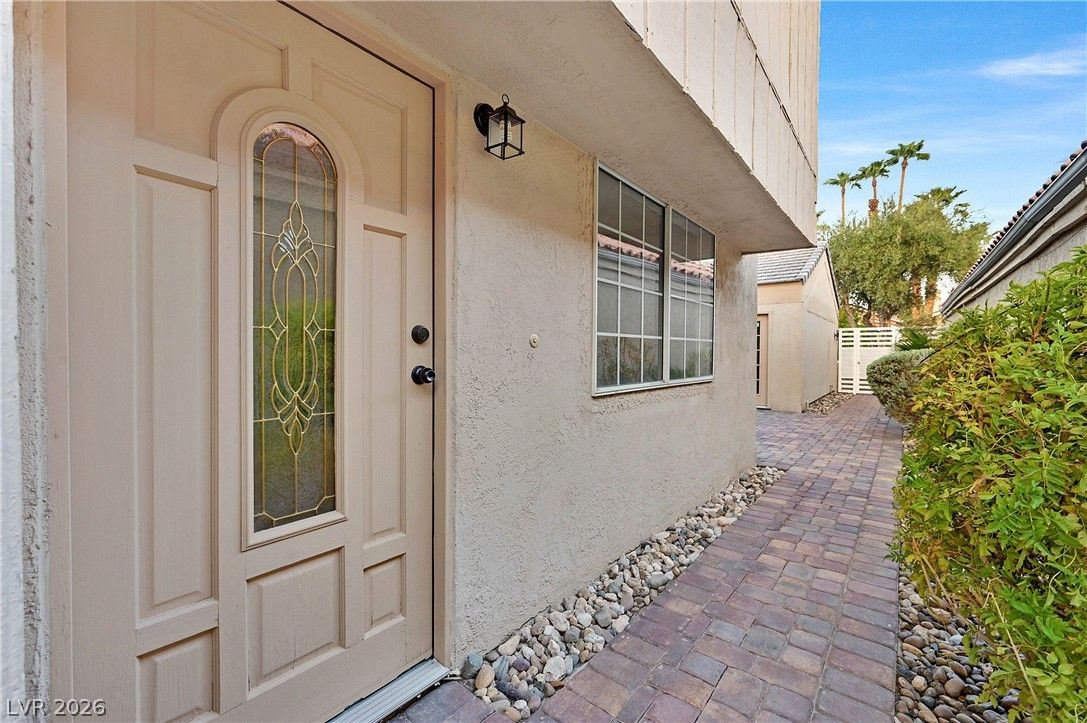 3031 East Bel Air Drive — photo 3 of 32