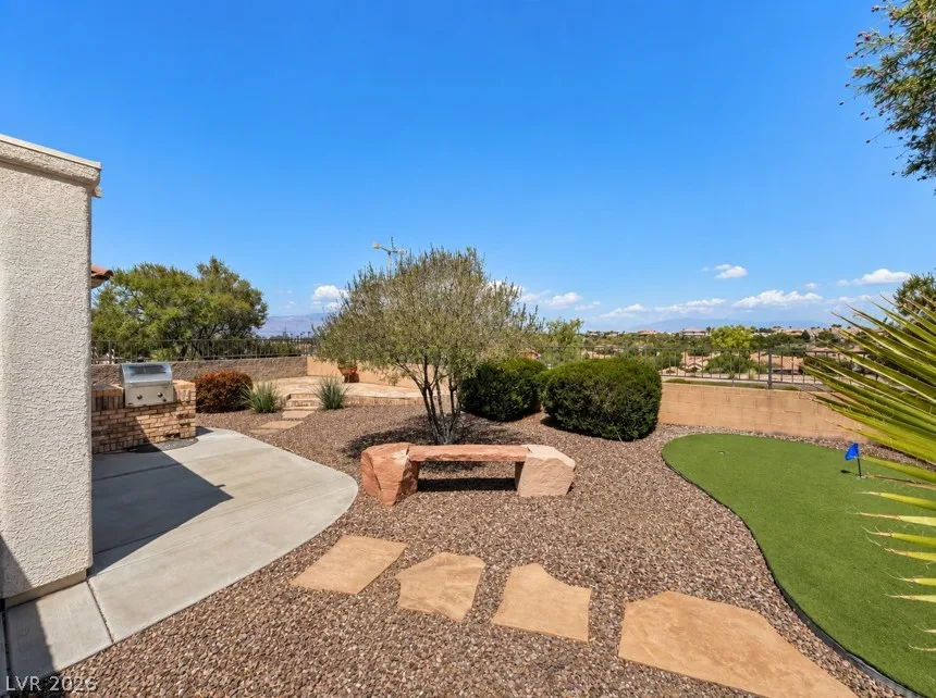 2842 Freedom Hills Drive — photo 3
