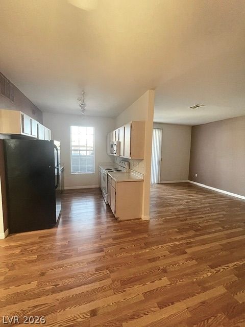 231 West Horizon Ridge Parkway 2813 — photo 3 of 19