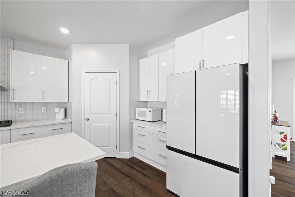 2610 Banyon Street — photo 3