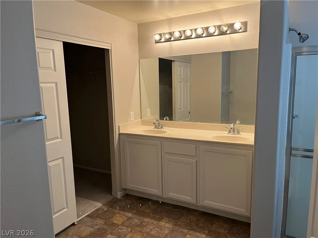 6094 Lazarro Court — photo 4