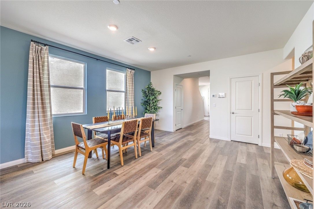 1036 PEACOCK PLUME Street — photo 3