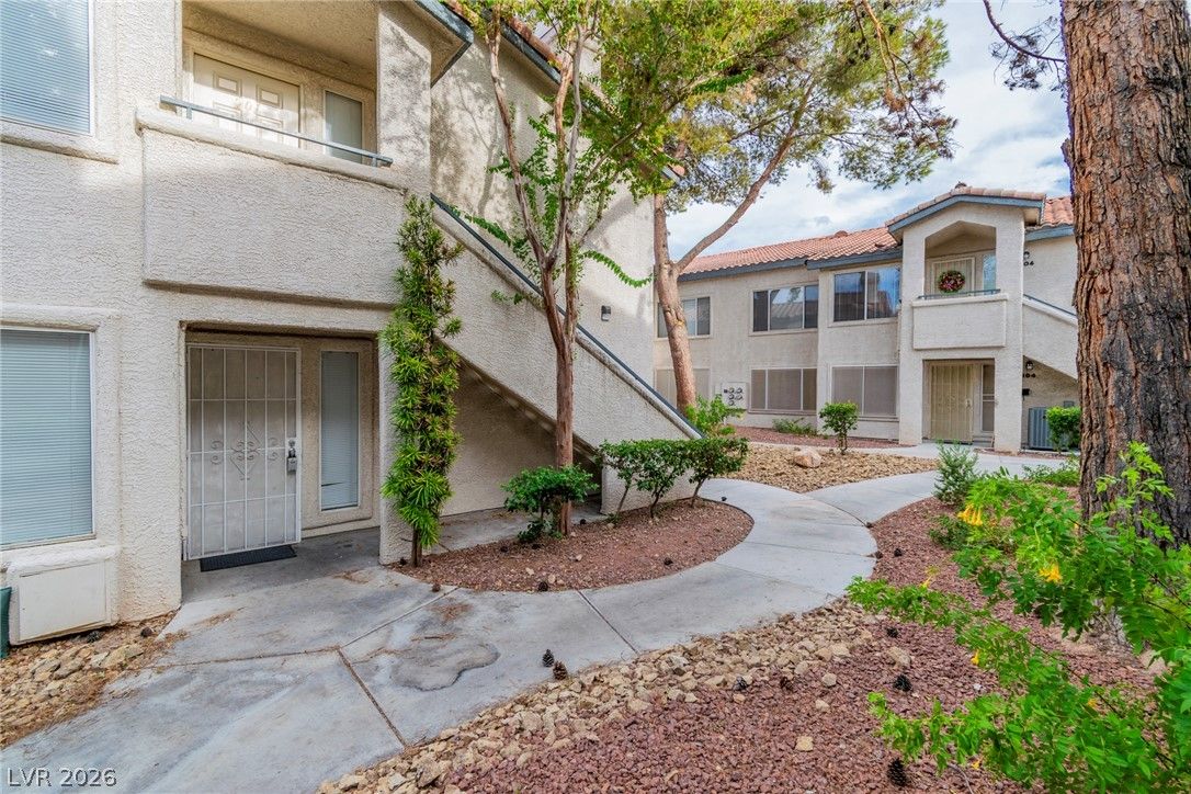 3119 Key Largo Drive 101 — photo 3 of 24