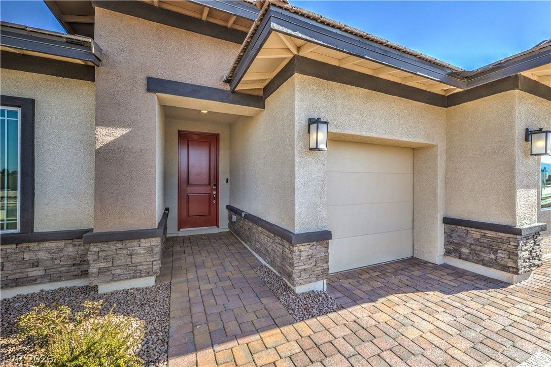 1024 Gentle Swan Street — photo 2