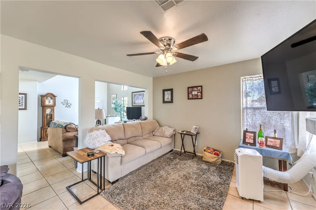 1527 Council Bluff Lane — photo 3