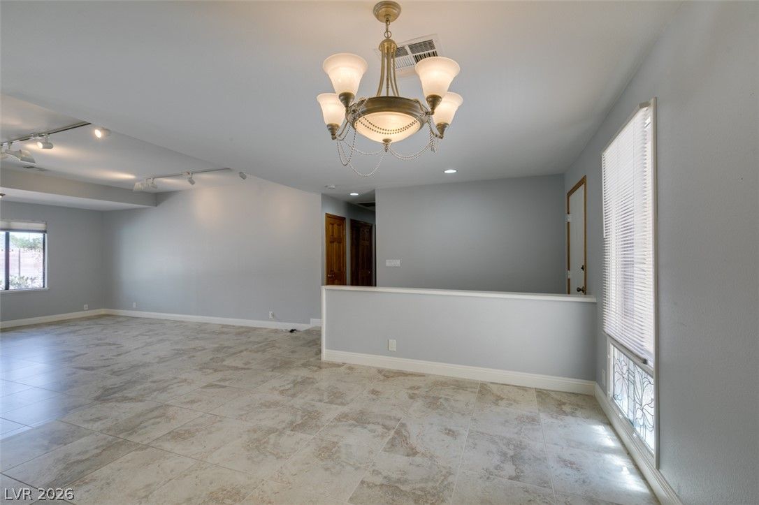 3456 Biela Avenue — photo 5 of 33