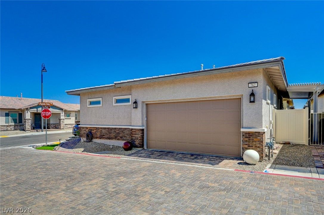 762 Praire Plume Street — photo 4