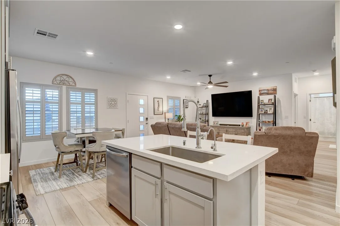 384 Aravalli Crest Street — photo 4