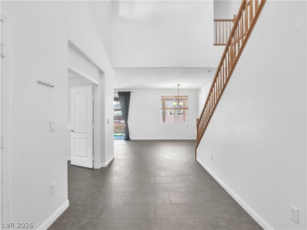2129 Mistle Thrush Drive — photo 5