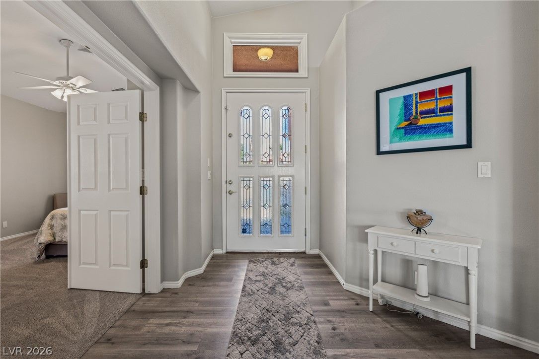 744 Pinnacle Court — photo 4