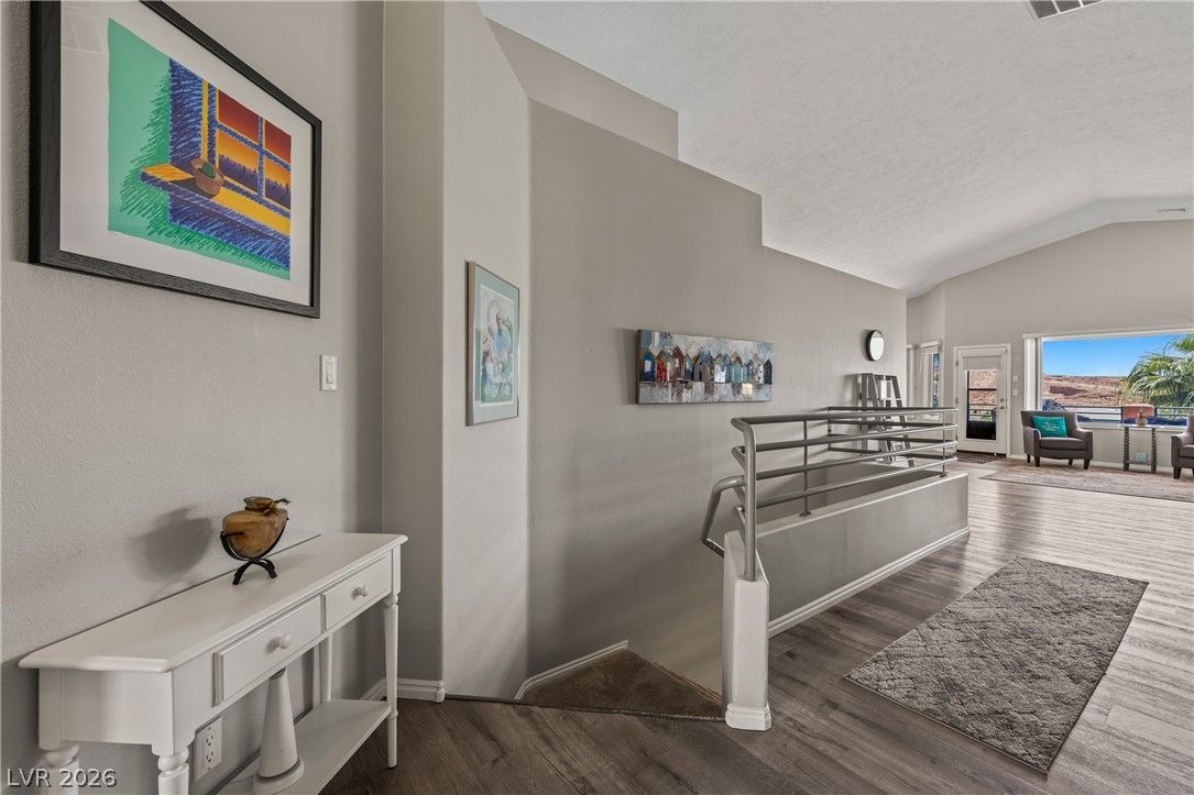 744 Pinnacle Court — photo 5