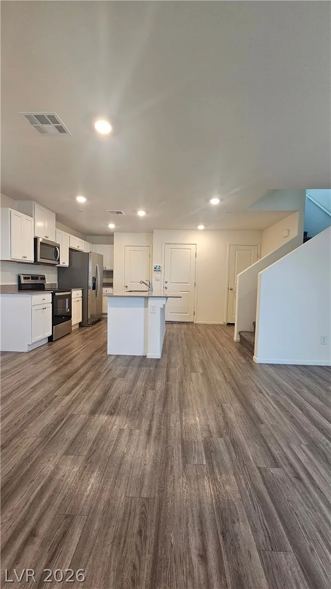 9918 Daffodil Hills Street — photo 4