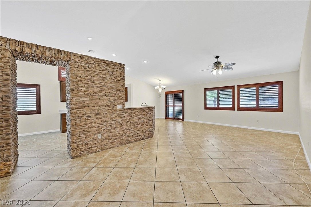 5840 Coconut Creek Street — photo 2