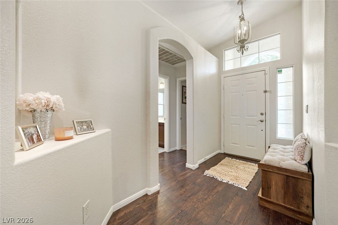 3488 Cherbourg Avenue — photo 5 of 28