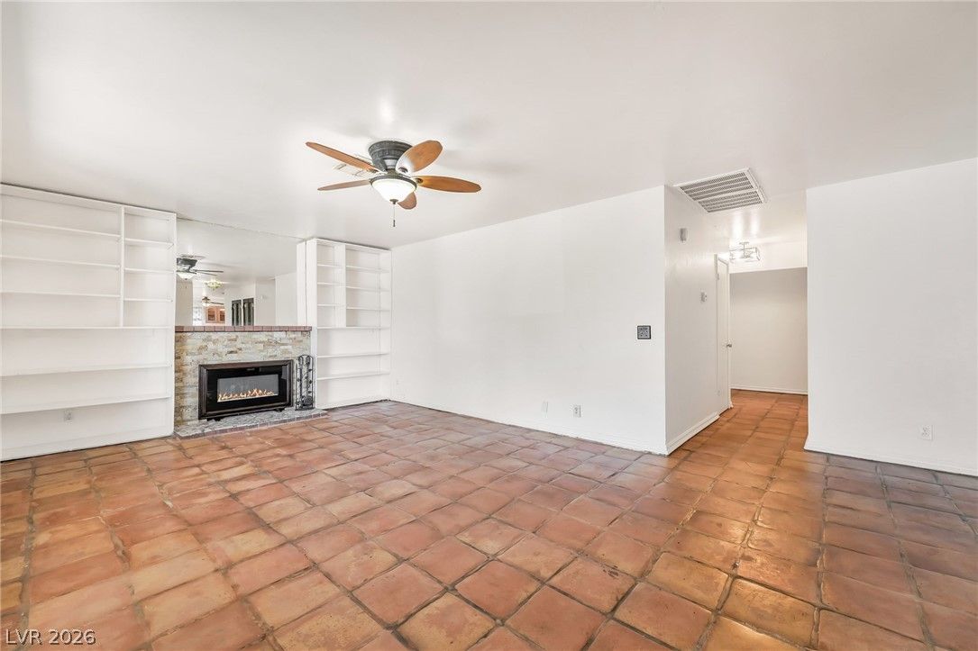 6604 Larchwood Lane — photo 4