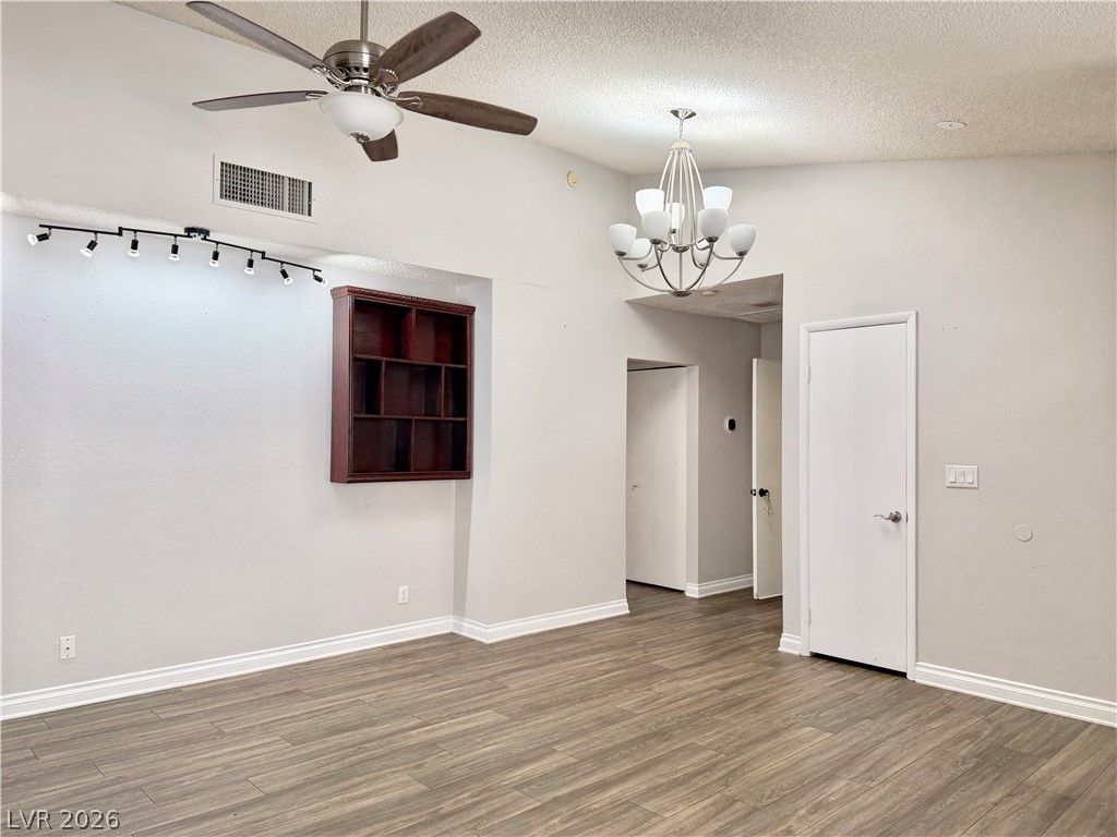 642 Freeburg Place — photo 4