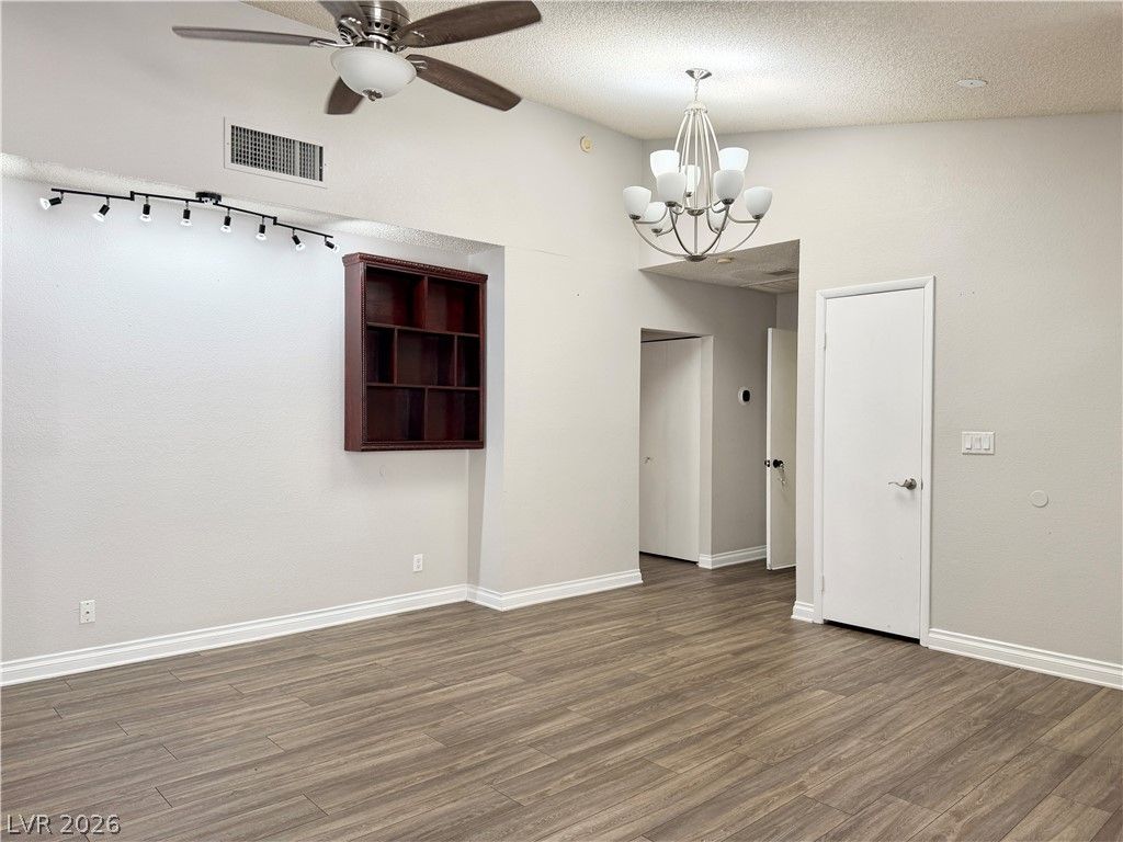 642 Freeburg Place — photo 5