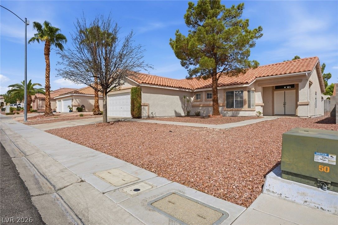 1428 Cloud Dance Court — photo 3