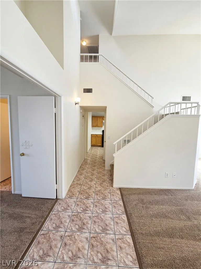 1724 Leaning Pine Way — photo 4