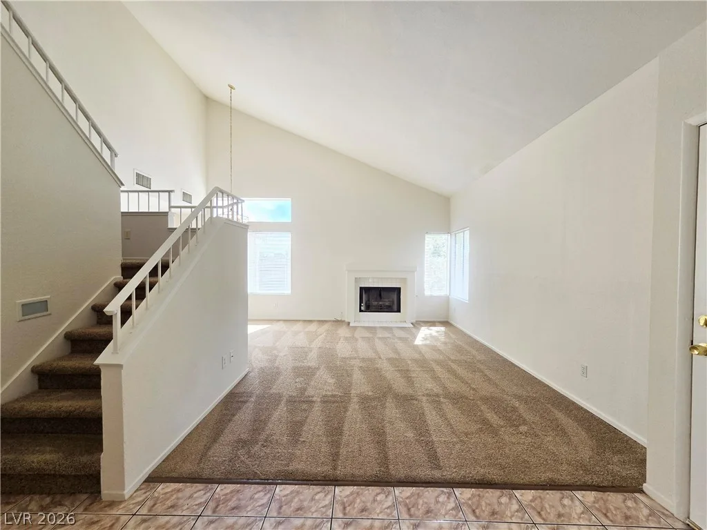 1724 Leaning Pine Way — photo 5
