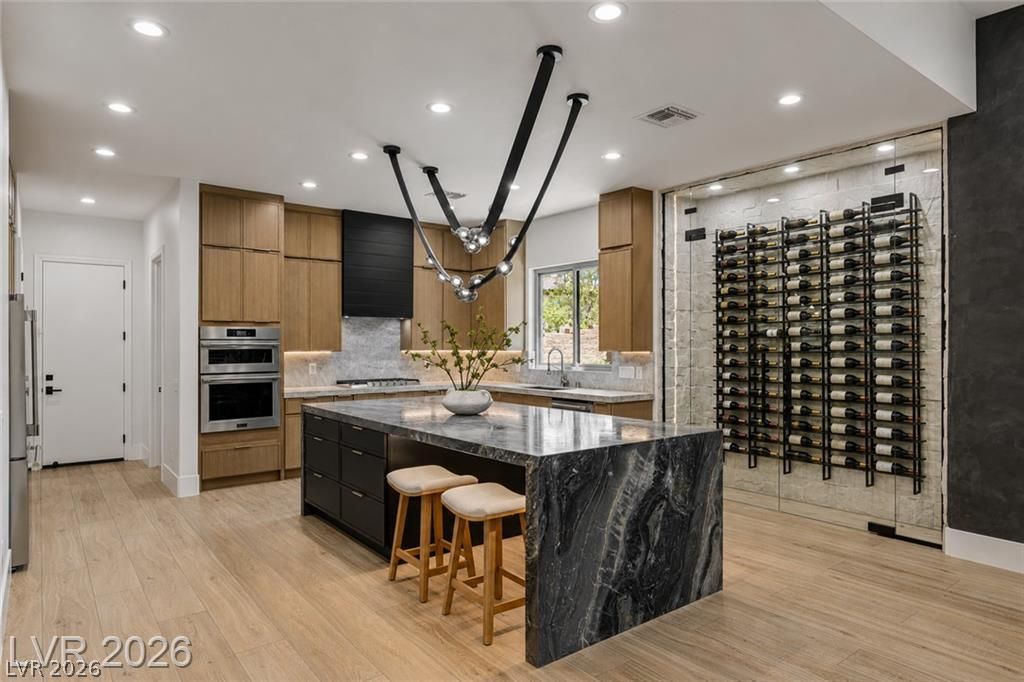 29 Desert Highlands Drive — photo 1