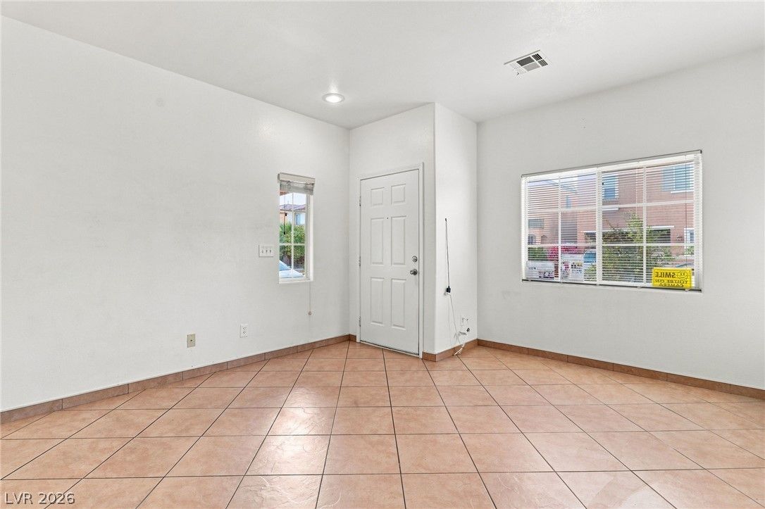 6180 Pacific Dogwood Avenue — photo 3 of 23