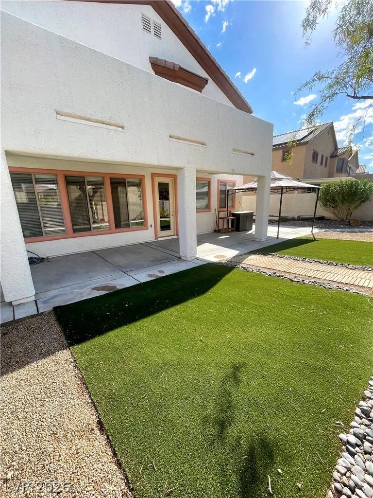 5136 Masotta Avenue — photo 4