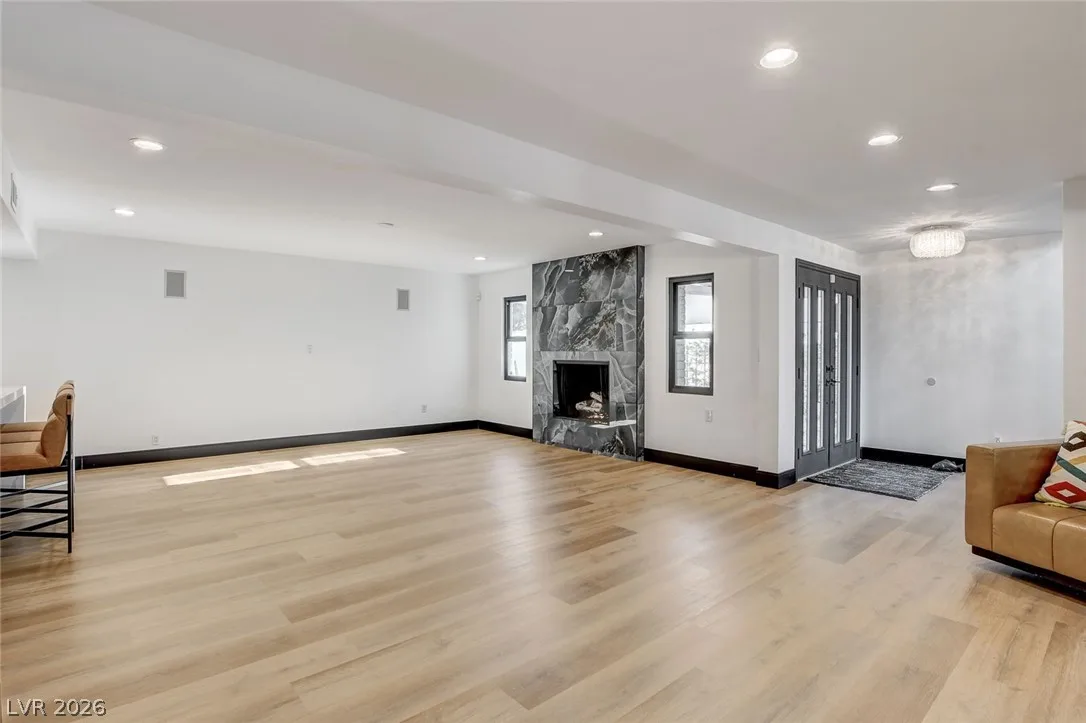 828 Vegas Valley Drive — photo 5