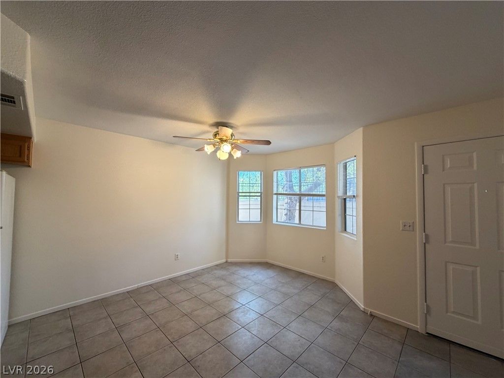 8410 ELDORA Avenue 1089 — photo 3 of 10