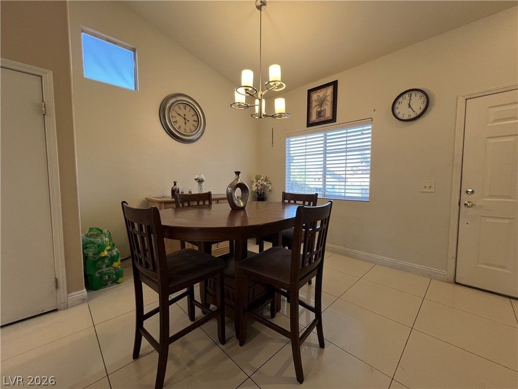 2610 Moon Wave Avenue — photo 3 of 14