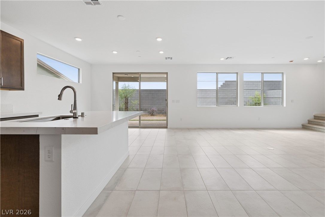 10457 Mountain Aster Avenue — photo 3 of 18
