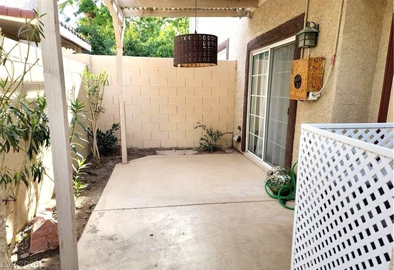 2605 Glen Green Avenue — photo 3 of 36